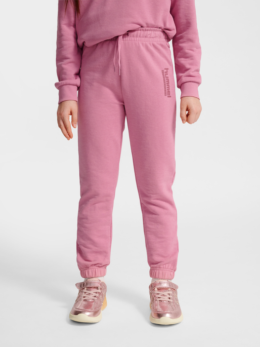 hmlJR BASE REGULAR PANTS, POLIGNAC, model