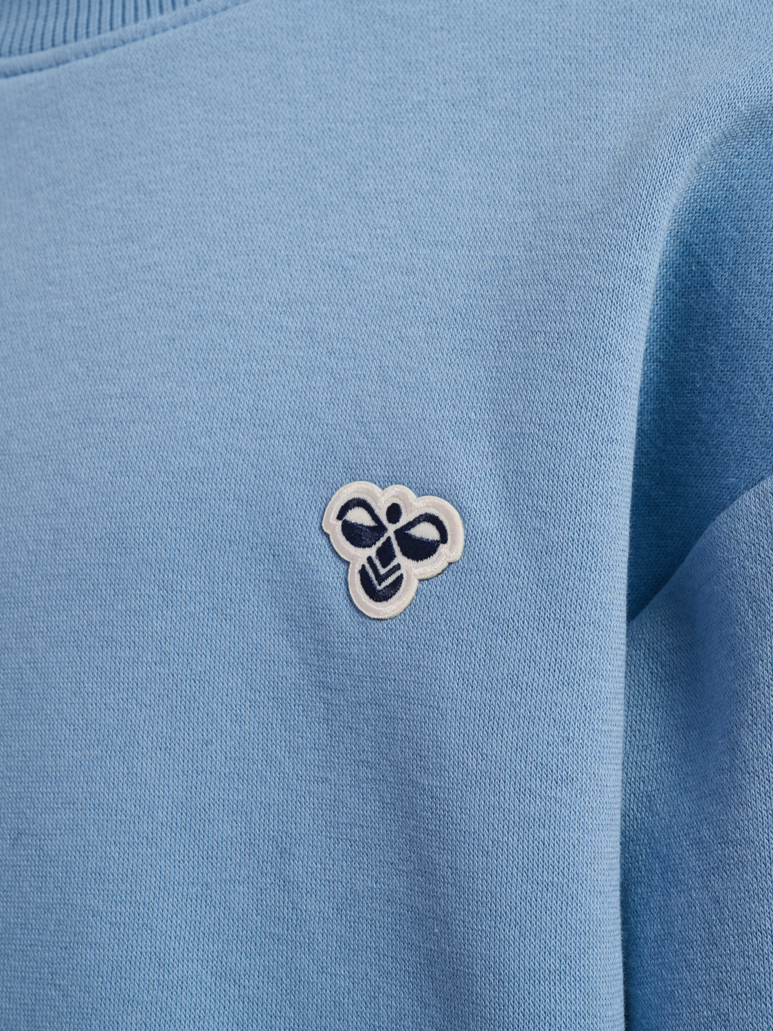 hmlJR LOOSE CREWNECK BEE, FADED DENIM, packshot