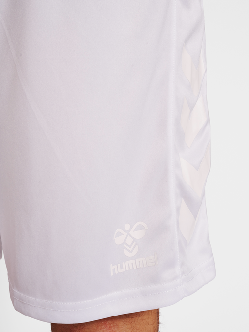 hmlCORE XK POLY SHORTS, WHITE/WHITE, model