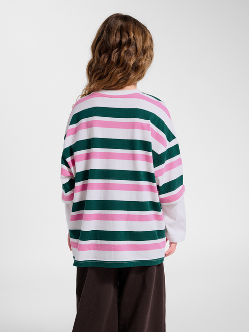 hmlJR SILLY T-SHIRT L/S, FOREST BIOME, model