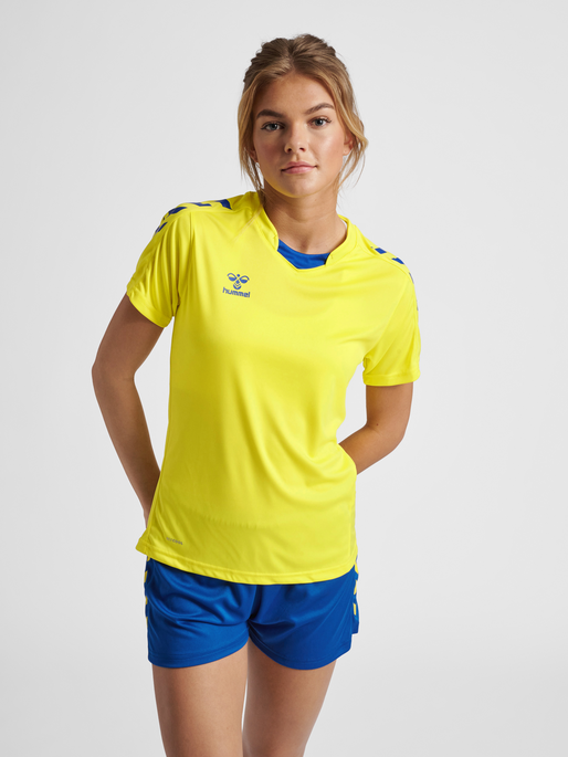 hmlCORE XK POLY JERSEY S/S WOMAN, BLAZING YELLOW/TRUE BLUE, model