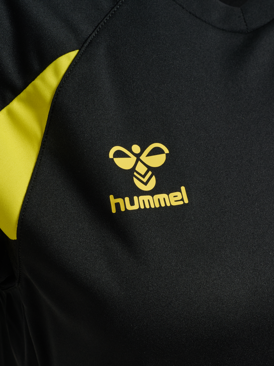 hmlCORE 2.0 JERSEY S/S WOMAN, BLACK/BLAZING YELLOW, packshot