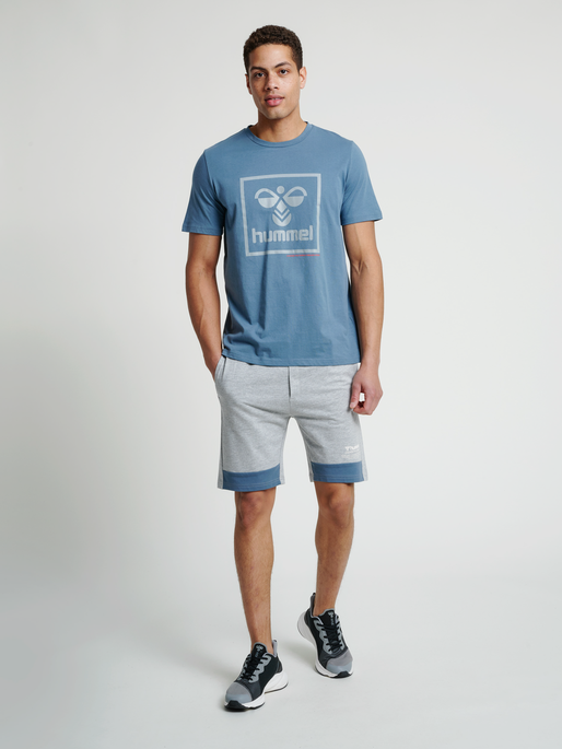 hmlISAM T-SHIRT, 8252, model