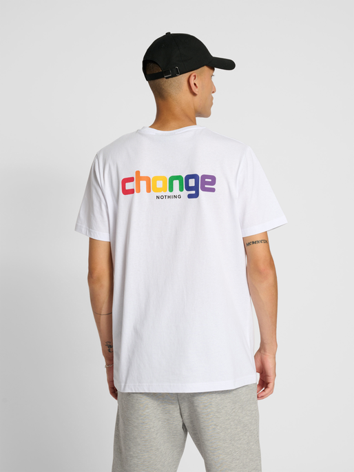 hmlCHANGE T-SHIRT, WHITE, model