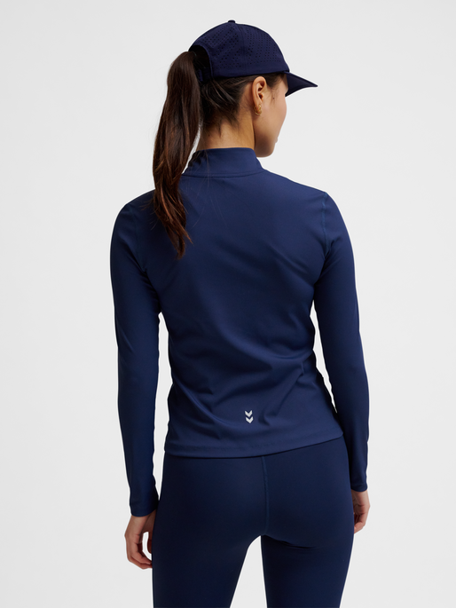 hmlFAST W ZIP TOP L/S, DRESS BLUES, model