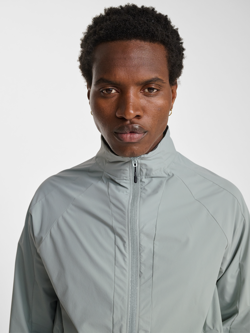 hmlPULSE JACKET, BELGIAN BLOCK, model