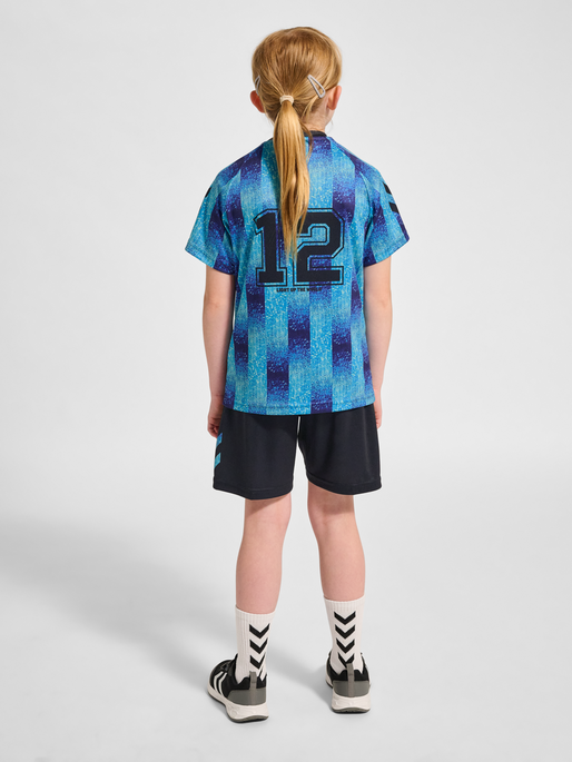 hmlSHIMMER SET, DAZZLING BLUE, model