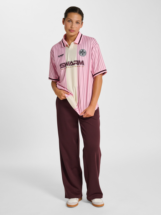 hmlLOOSE FB JERSEY S/S STRIPED, PINK-A-BOO, model