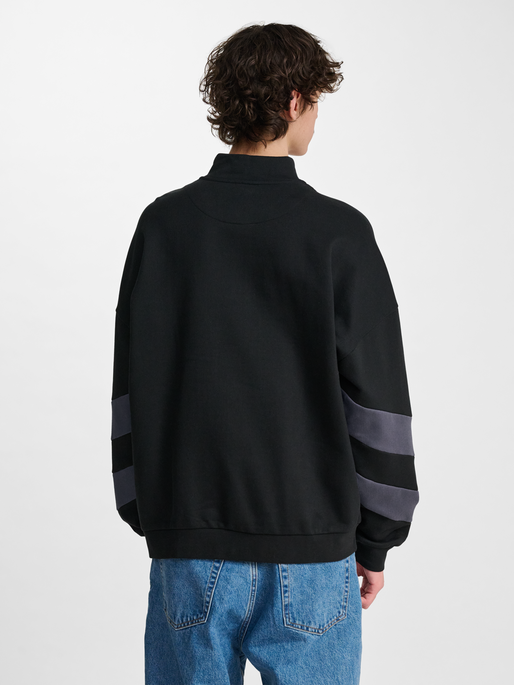 hmlOVERSIZED HALFZIP SW, BLACK/EBONY, model