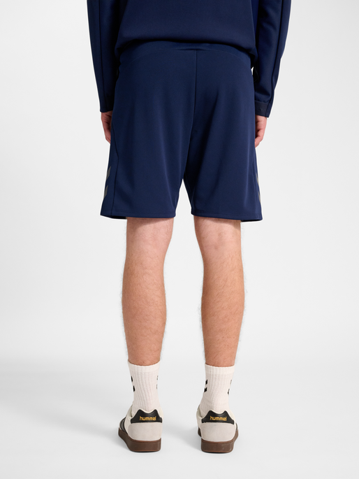 hmlCIMA 2.0 SHORTS, MARINE, model