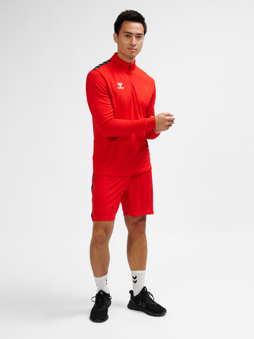 hmlAUTHENTIC HALF ZIP SWEAT, TRUE RED, model