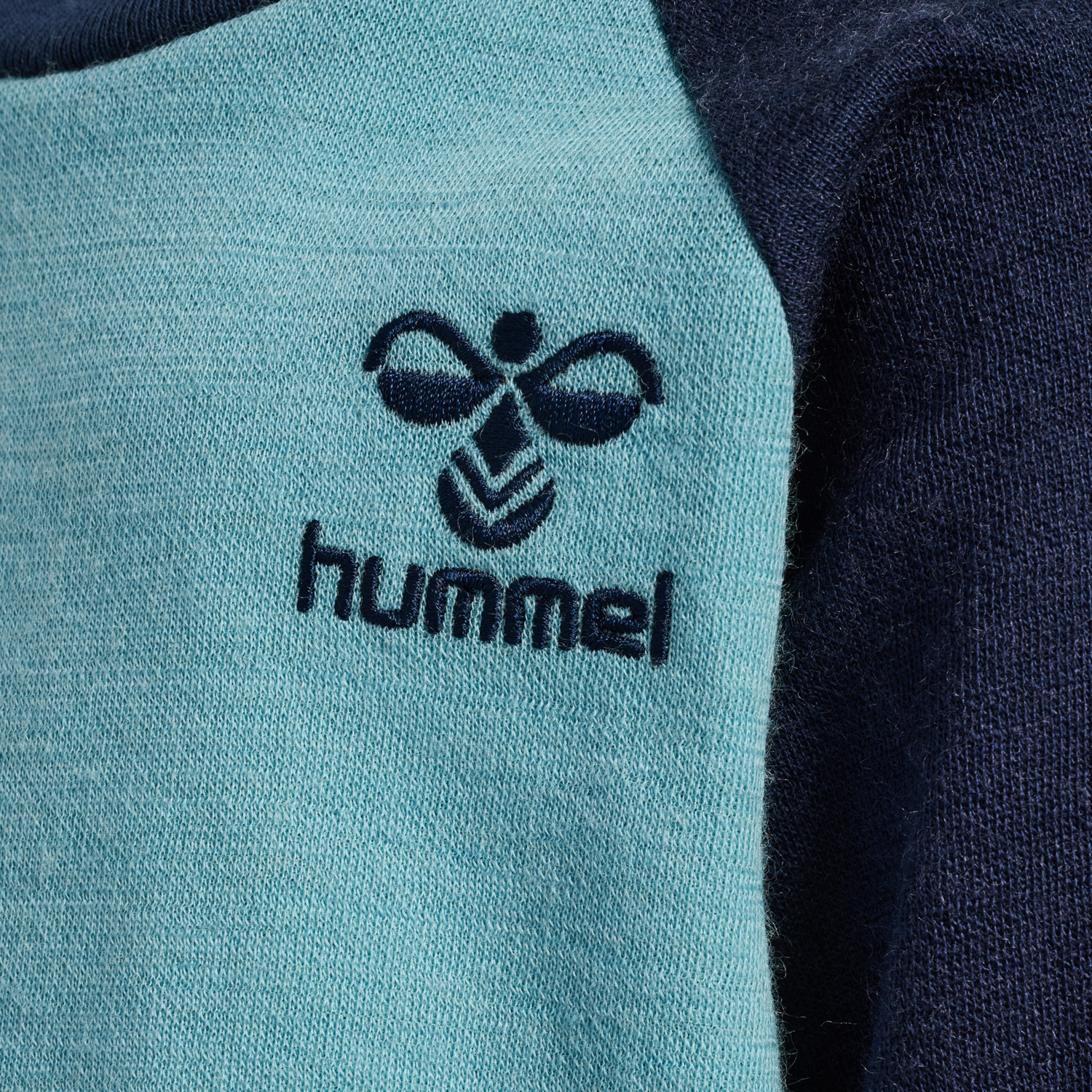 hmlWULBATO SWEATSHIRT, MINERAL BLUE, packshot