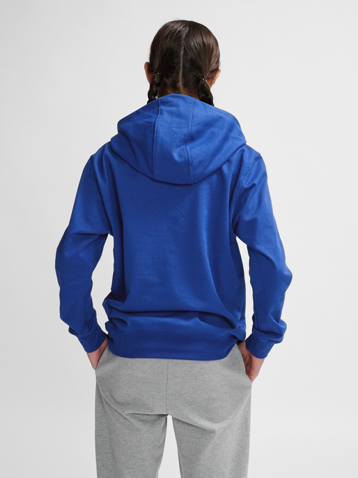 hmlGO 2.0 HOODIE KIDS, TRUE BLUE, model