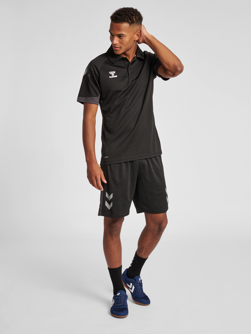 hmlLEAD FUNCTIONAL POLO, BLACK, model