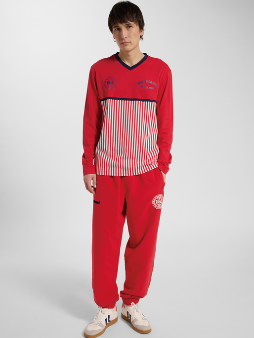 DBU 26 FAN 86 BLOCK COTTON TEE LS, TANGO RED/WHITE, model