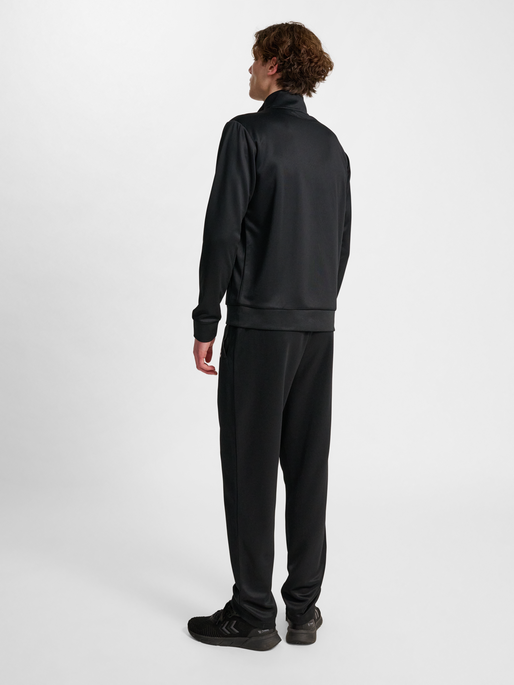 hmlPULSE TRACKSUIT, BLACK, model