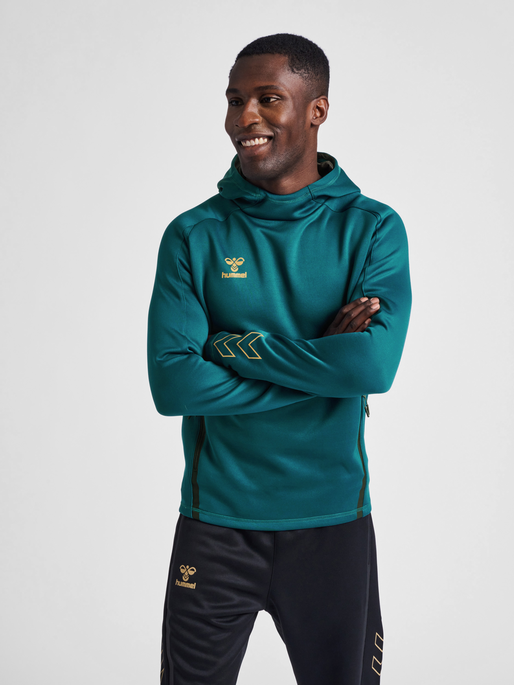 hmlCIMA XK HOODIE, BLUE CORAL, model