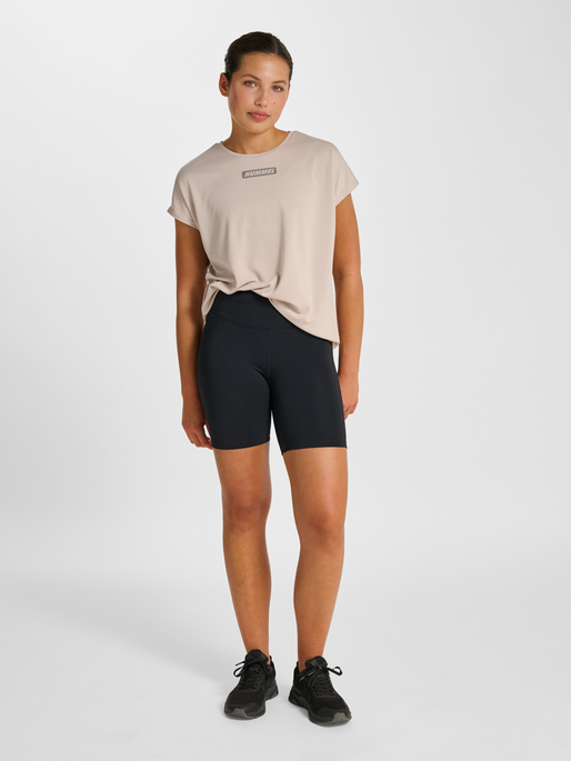 hmlCOURT MW POCKET TIGHTS SHORTS W, LIGHT GREY/BLACK, model