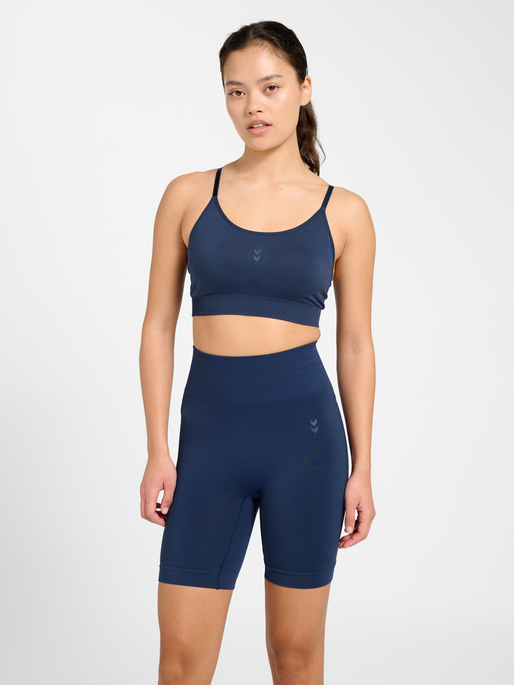 hmlFLOW PADDED BRA, DRESS BLUES, model