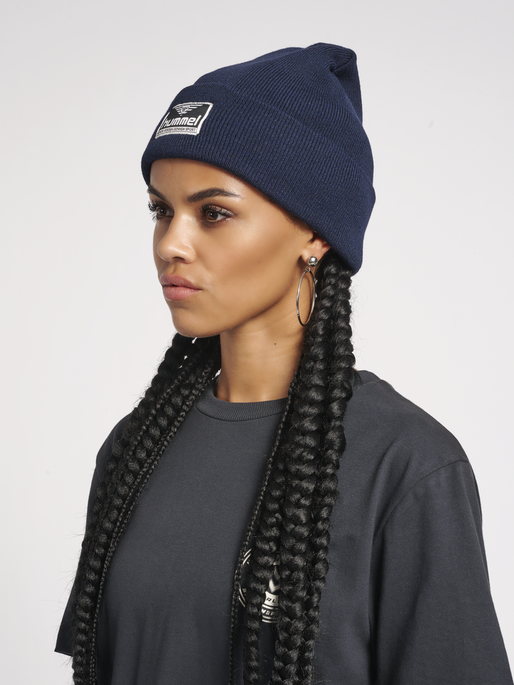 hmlEMIL BEANIE, 7381, model