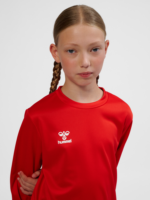 hmlESSENTIAL SWEATSHIRT KIDS, TRUE RED, model
