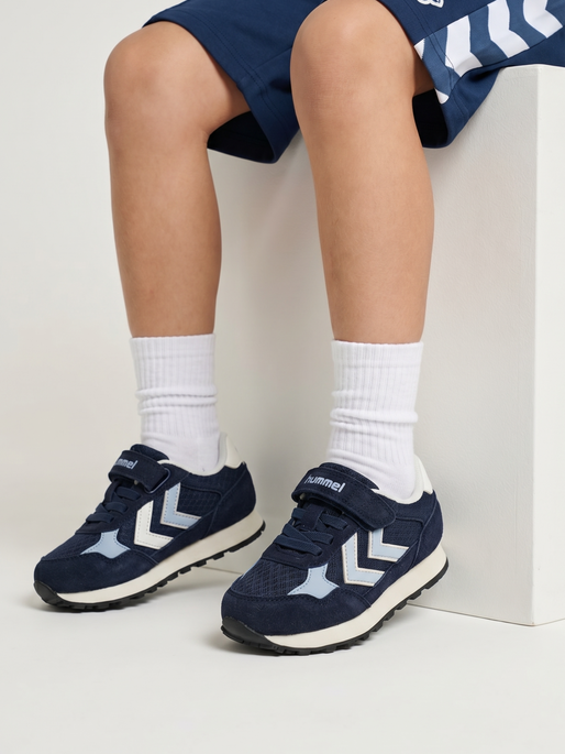 ACE CORE INFANT, BLACK IRIS, model