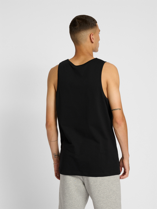 hmlRAINBOW SPORTSWEAR TANKTOP, 2001, model