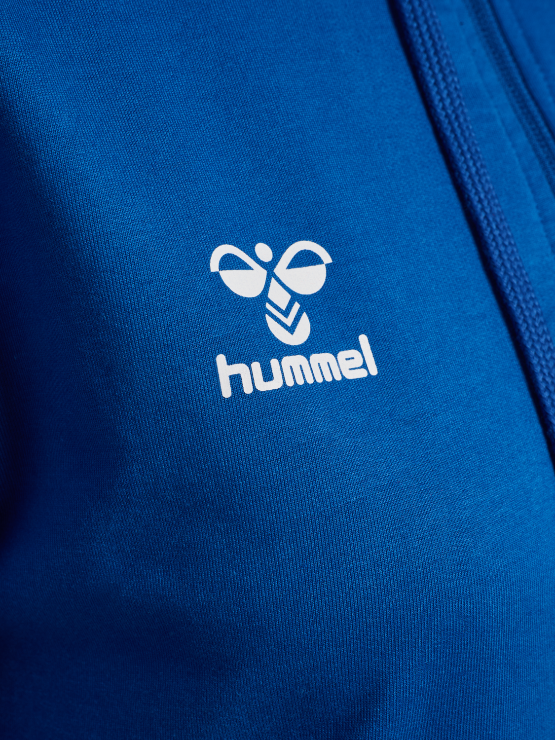 hmlGO 2.0 CHEVRON ZIP HOODIE WOMAN, TRUE BLUE, packshot