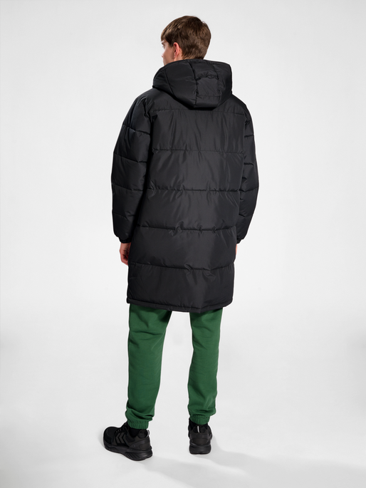 hmlLGC ROBERT LONG PUFF COAT, BLACK, model