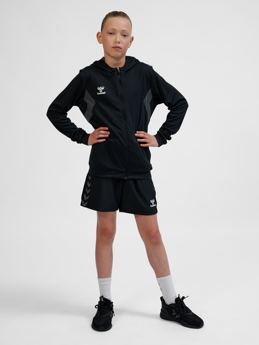 hmlAUTHENTIC PL ZIP HOODIE KIDS, BLACK, model