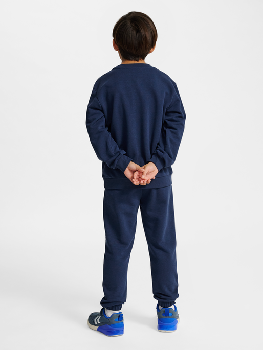 hmlJR BASE SWEAT SET, DRESS BLUES, model