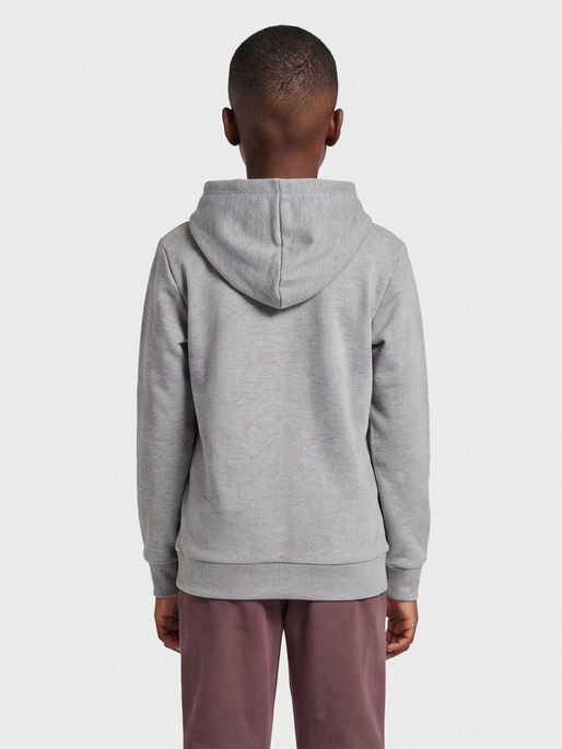 hmlCUATRO HOODIE, MEDIUM MELANGE, model