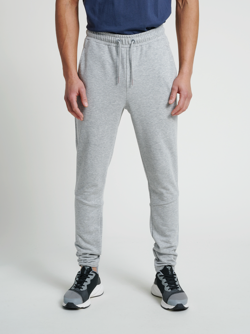 hmlISAM TAPERED PANTS, 2006, model