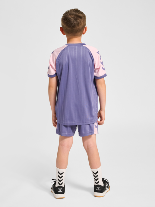 hmlJR GOAL STRIPE SET, HERON, model