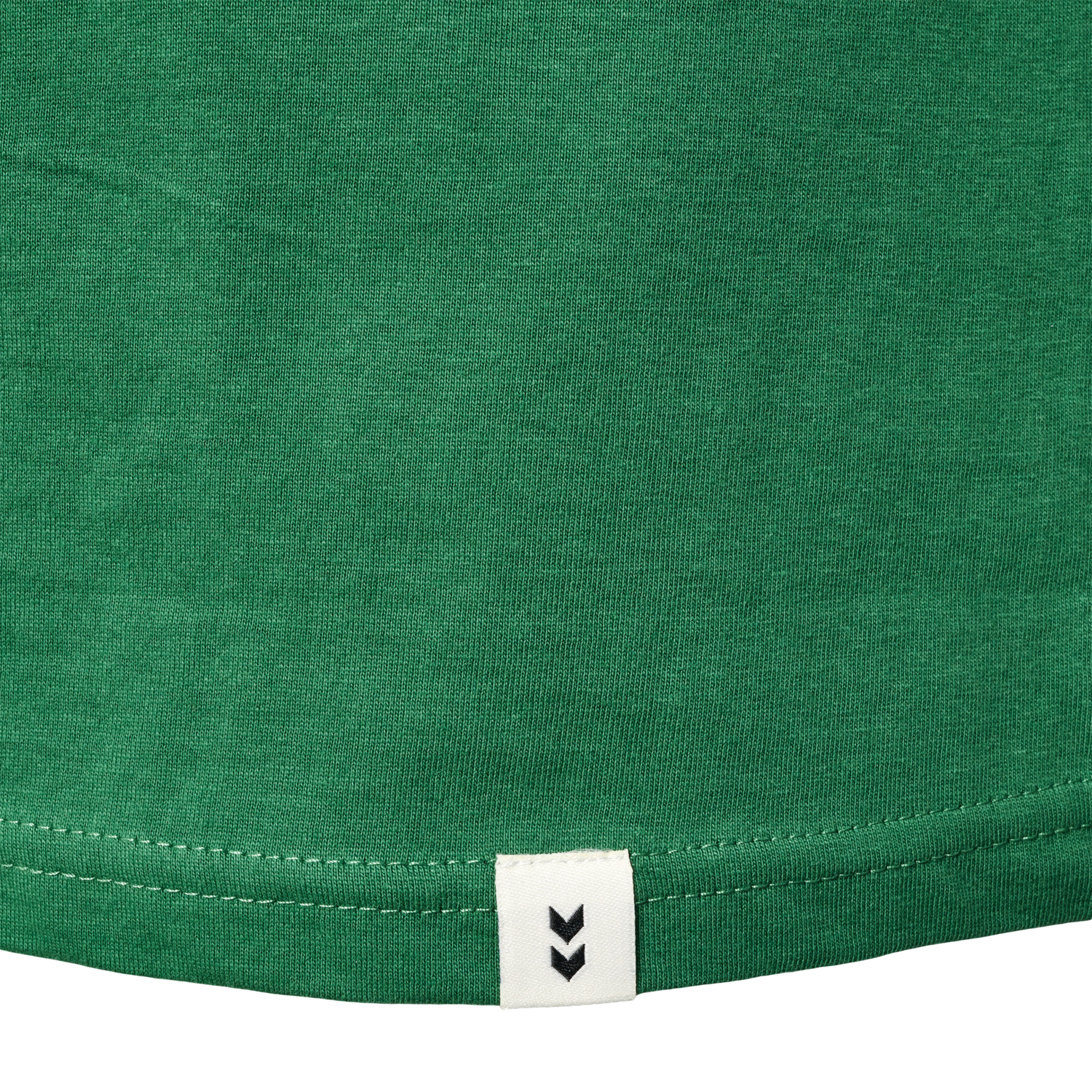 hmlLEGACY CHEVRON T-SHIRT PLUS, FOLIAGE GREEN, packshot
