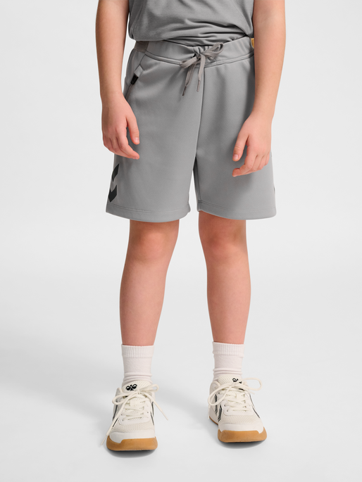 hmlCIMA 2.0 SHORTS KIDS, ALLOY, model
