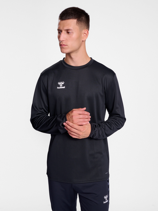 hmlESSENTIAL SWEATSHIRT, BLACK, model