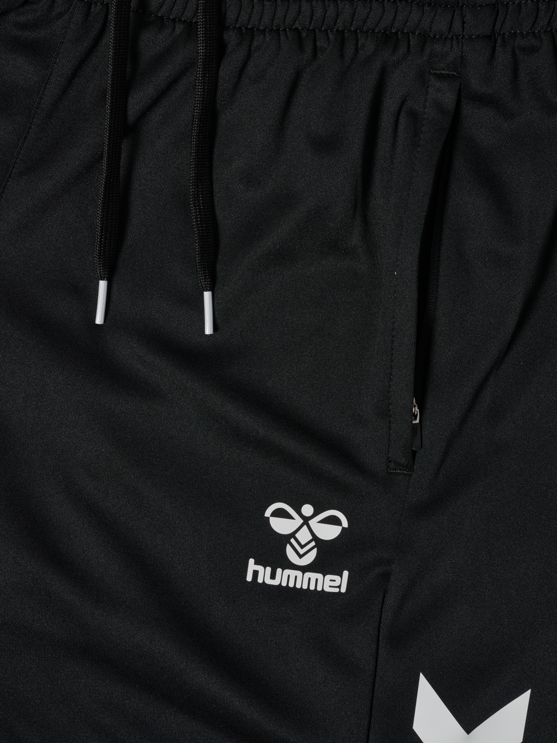 hmlCORE 2.0 3/4 TRAINING PANTS, BLACK/WHITE, packshot