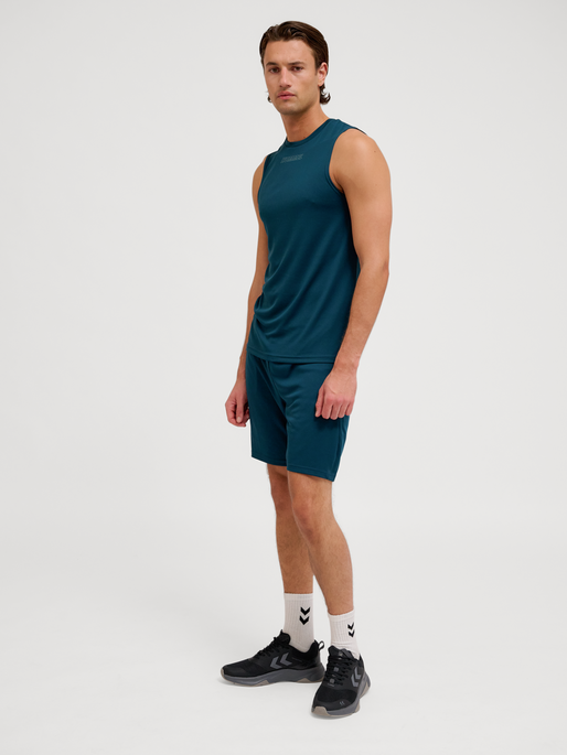hmlTE FLEX TANKTOP, REFLECTING POND, model