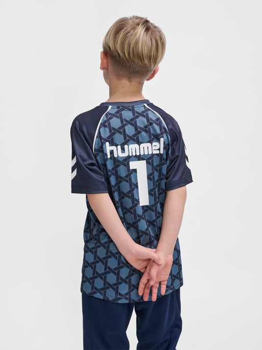 hmlPS T-SHIRT S/S, CAPTAIN'S BLUE, model
