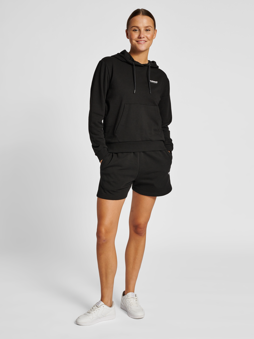 hmlLGC SHAI HOODIE, BLACK, model