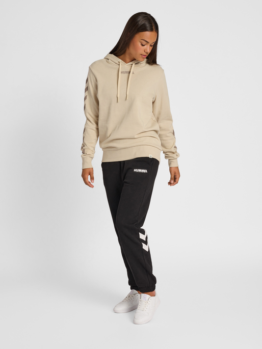 hmlLEGACY HOODIE, PUMICE STONE, model