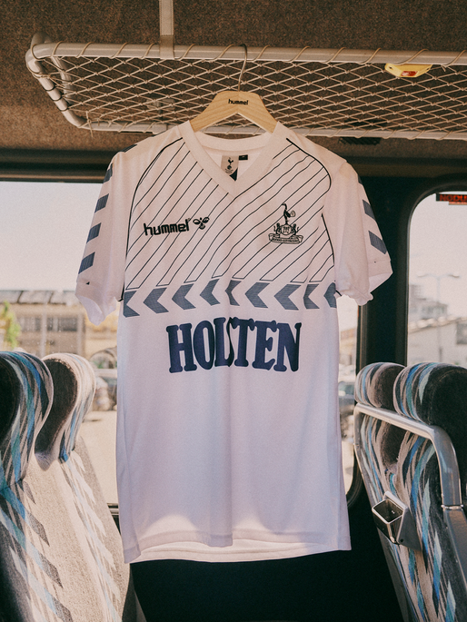 TOT HOME 86 JERSEY S/S, WHITE, model