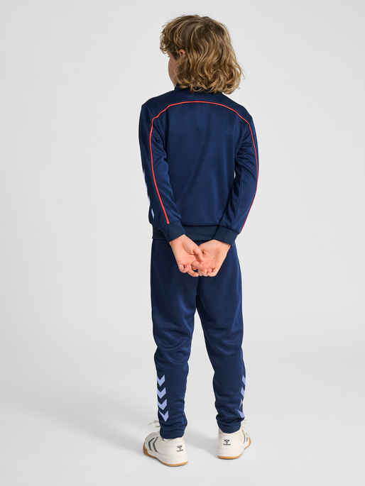 hmlJR TRACKSUIT, DRESS BLUES, model