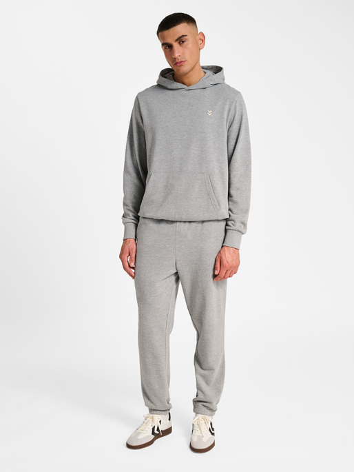 hmlPULSE SWEAT HOODIE, GREY MELANGE, model