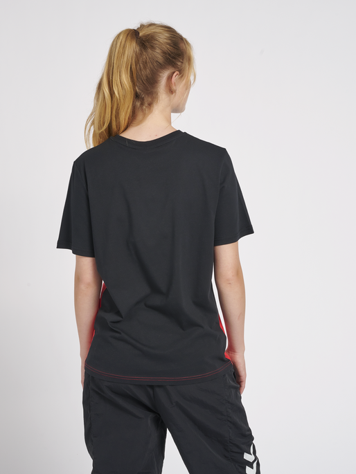 hmlLGC MUSA T-SHIRT, 3066, model