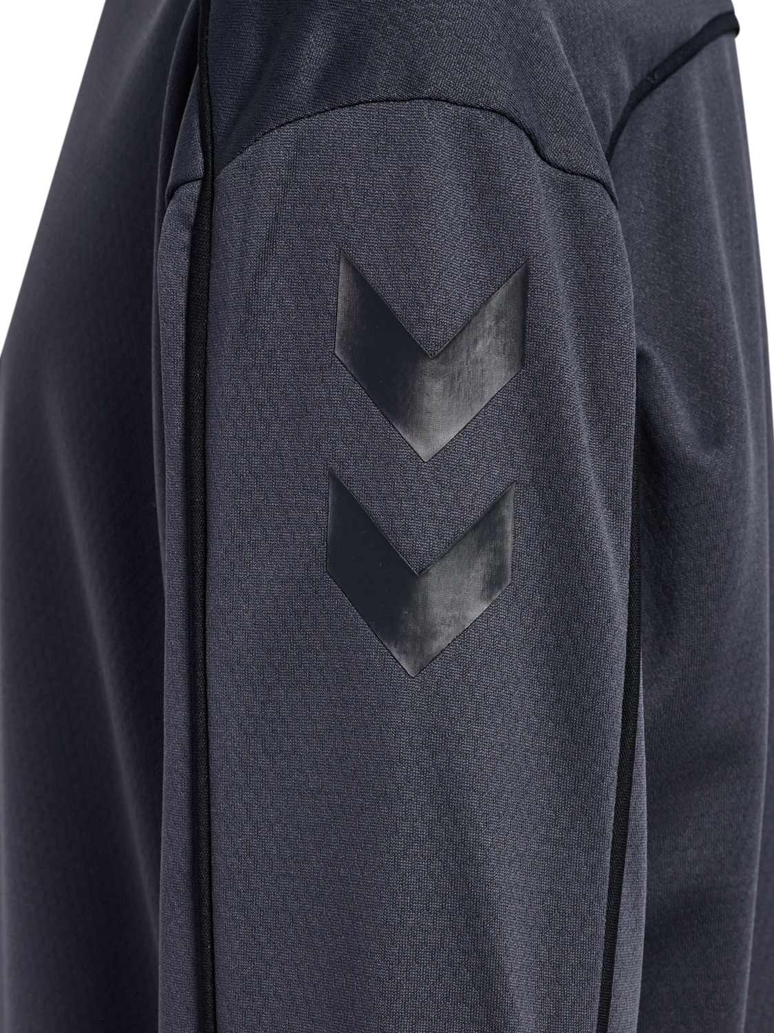 hmlJR T-SHIRT L/S, EBONY, packshot