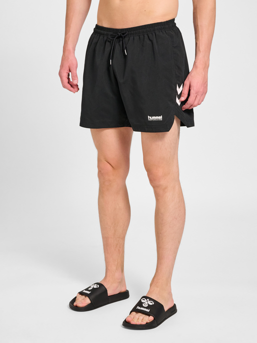 hmlPULSE SWIM SHORTS, BLACK, model