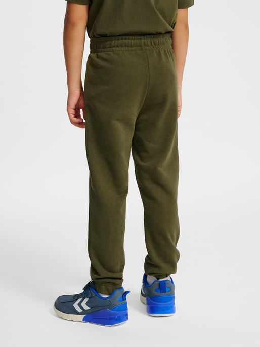 hmlJR BASE REGULAR PANTS, WINTER MOSS, model