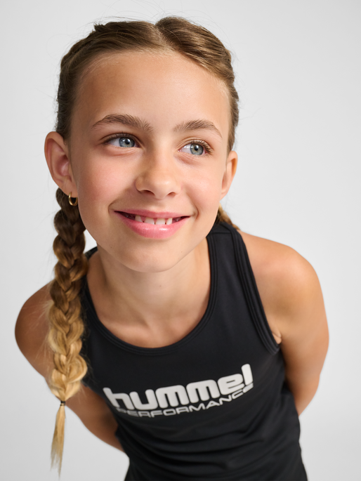 hmlJR PULSE TOP, BLACK, model